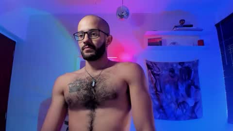 Snapshot of larry_stewart chatting on 11-17-25, 01:28 larry_stewart online show from 11-17-25, 01:28