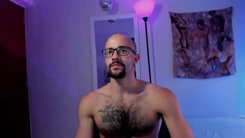 Snapshot of larry_stewart chatting on 03-11-26, 06:25 larry_stewart online show from 03-11-26, 06:25