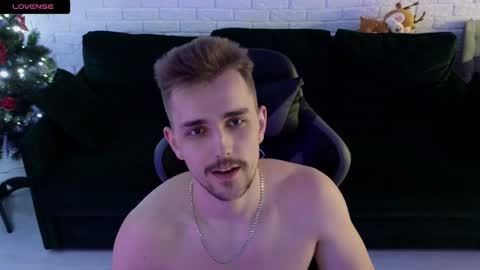 Snapshot of larstar01 chatting on 12-29-24, 04:48 Lars online show from 12-29-24, 04:48