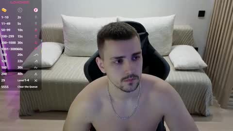 Snapshot of larstar01 chatting on 11-23-25, 11:59 Lars online show from 11-23-25, 11:59