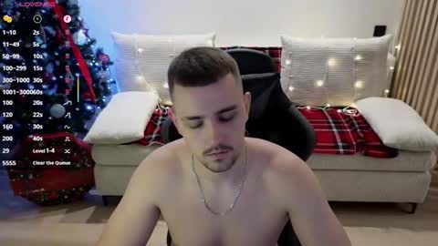 Snapshot of larstar01 chatting on 12-03-25, 10:30 Lars online show from 12-03-25, 10:30