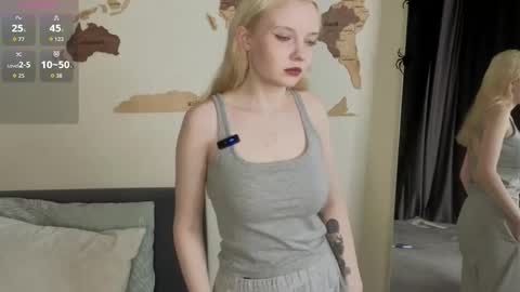 Emilia for my friends Amy online show from 12-01-25, 01:10