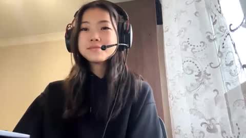 Snapshot of lashaundapolack chatting on 12-22-25, 09:28 Yu online show from 12-22-25, 09:28