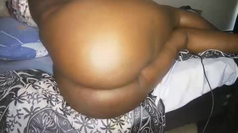 Snapshot of lasisi_ chatting on 02-13-25, 10:23 Lasisi online show from 02-13-25, 10:23