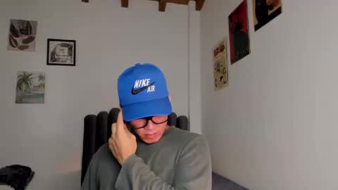 Snapshot of lass_nazar chatting on 10-14-25, 01:06 lass_nazar online show from 10-14-25, 01:06