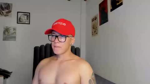 Snapshot of lass_nazar chatting on 10-16-25, 01:17 lass_nazar online show from 10-16-25, 01:17