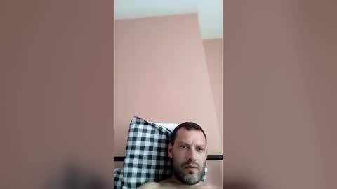laszloszilagyi925 online show from 06-19-26, 05:06