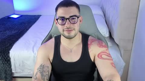 Snapshot of latam_ chatting on 05-22-26, 05:47 YOUR BABY online show from 05-22-26, 05:47