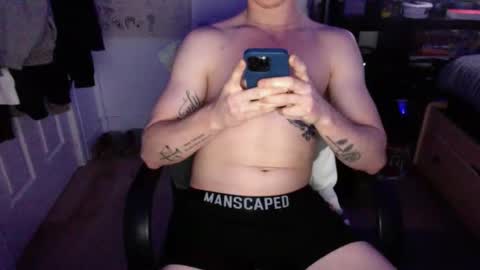 Snapshot of latepleasures chatting on 01-14-25, 07:48 latepleasures online show from 01-14-25, 07:48