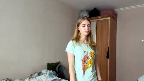 Linet online show from 07-28-26, 06:20