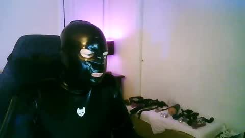 latexminheadroom online show from 09-10-25, 02:33