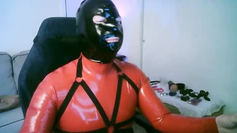 Snapshot of latexminheadroom chatting on 05-23-26, 01:44 latexminheadroom online show from 05-23-26, 01:44