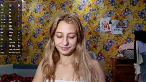 Amelia online show from 10-25-25, 11:07