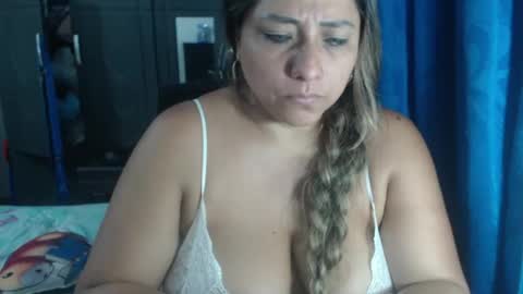 latin_big_boobs online show from 11-28-25, 11:51
