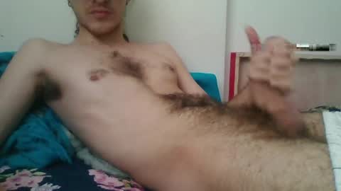 Snapshot of latin_boi6 chatting on 04-08-26, 08:09 Angel online show from 04-08-26, 08:09