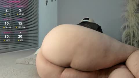 Snapshot of latin_boy_surprise chatting on 11-04-25, 12:32 Yisus online show from 11-04-25, 12:32