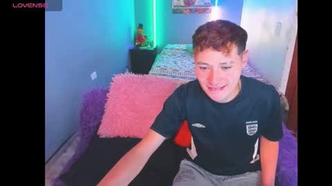 latin_boysxxx_ online show from 02-25-26, 07:56