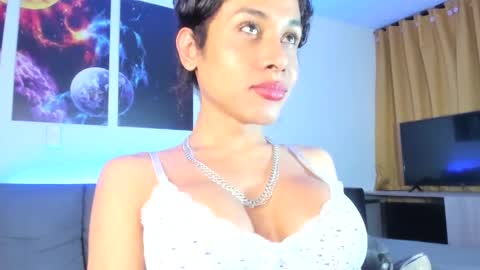Snapshot of latin_goddessx chatting on 01-25-25, 10:50 instagramlatin goddessx   im nikoll online show from 01-25-25, 10:50