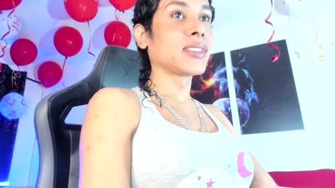 Snapshot of latin_goddessx chatting on 02-18-25, 08:36 instagramlatin goddessx   im nikoll online show from 02-18-25, 08:36