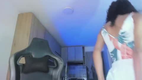 Snapshot of latin_goddessx chatting on 03-12-25, 02:09 instagramlatin goddessx   im nikoll online show from 03-12-25, 02:09