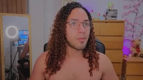  Free OF online show from 02-18-26, 05:47