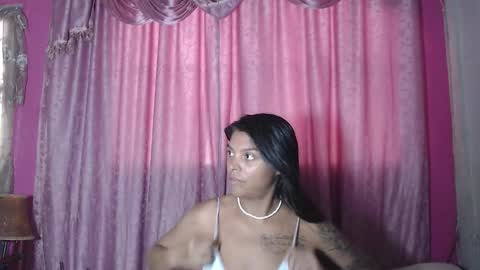 Snapshot of latin_meg chatting on 10-12-25, 04:50 M E G A N online show from 10-12-25, 04:50