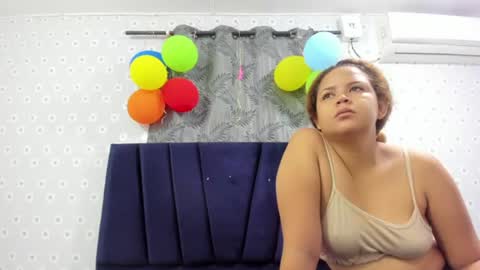 Snapshot of latina_cute_20 chatting on 07-15-26, 01:05 latina_cute_20 online show from 07-15-26, 01:05