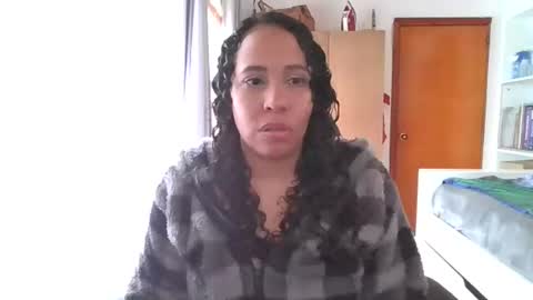 Snapshot of latina_hot84 chatting on 02-24-25, 03:53 Mercedes online show from 02-24-25, 03:53