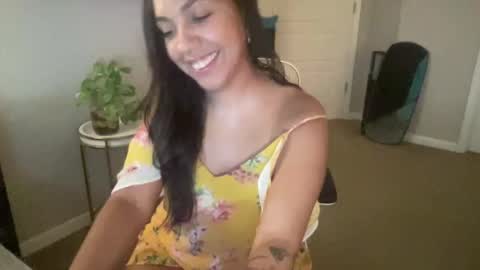 latinadynamite online show from 12-31-24, 02:19