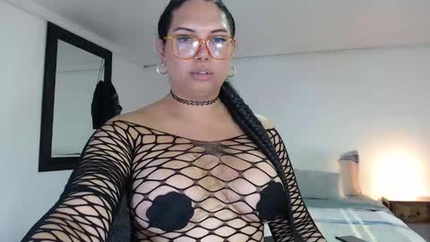 FLOR SALVAJE online show from 11-02-25, 04:20