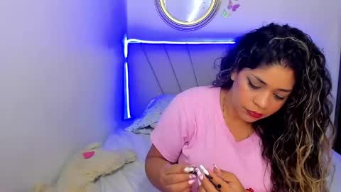 Snapshot of latinamav22 chatting on 05-06-26, 08:03 latinamav22 online show from 05-06-26, 08:03