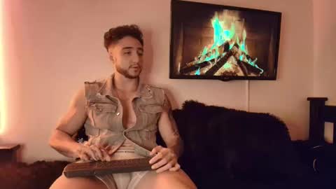Snapshot of latinboyvip_ chatting on 05-02-26, 10:15 LatinBoyVIP Colombian online show from 05-02-26, 10:15