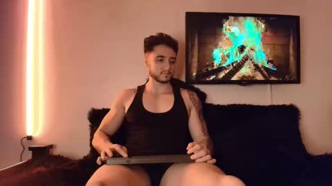 Snapshot of latinboyvip_ chatting on 05-04-26, 02:24 LatinBoyVIP Colombian online show from 05-04-26, 02:24