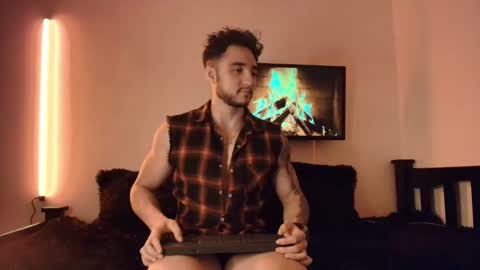 Snapshot of latinboyvip_ chatting on 05-06-26, 02:51 LatinBoyVIP Colombian online show from 05-06-26, 02:51