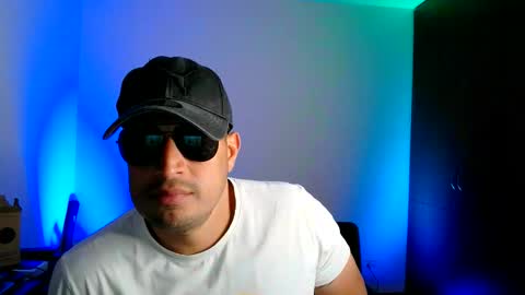 Snapshot of latingogo chatting on 02-22-26, 03:07 Latingogo online show from 02-22-26, 03:07