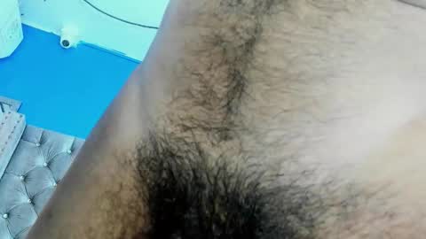 Zeus online show from 10-18-25, 03:09