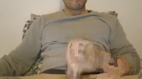 Snapshot of latinloveerx chatting on 10-15-25, 04:34 latinloveerx online show from 10-15-25, 04:34