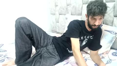 latinlustandfrenchkiss online show from 11-30-25, 07:51