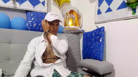 Snapshot of latinmartin254 chatting on 09-25-25, 12:58 latinmartin254 online show from 09-25-25, 12:58