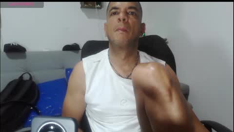 Snapshot of latinmartin254 chatting on 05-01-26, 03:22 latinmartin254 online show from 05-01-26, 03:22