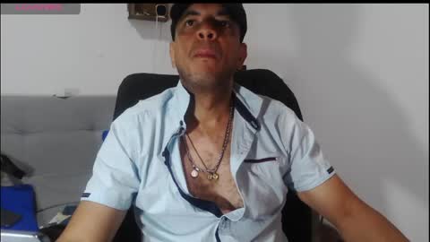 Snapshot of latinmartin254 chatting on 05-02-26, 03:06 latinmartin254 online show from 05-02-26, 03:06