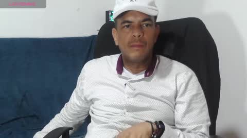Snapshot of latinmartin254 chatting on 05-14-26, 01:12 latinmartin254 online show from 05-14-26, 01:12