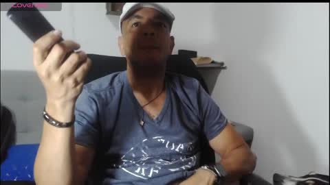 Snapshot of latinmartin254 chatting on 05-18-26, 05:46 latinmartin254 online show from 05-18-26, 05:46