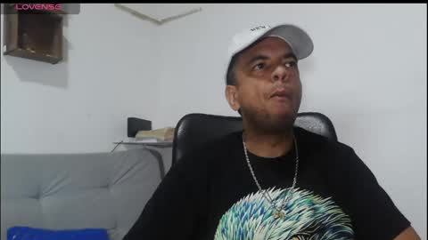 Snapshot of latinmartin254 chatting on 05-31-26, 04:53 latinmartin254 online show from 05-31-26, 04:53