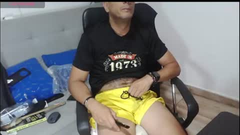 Snapshot of latinmartin254 chatting on 06-11-26, 01:38 latinmartin254 online show from 06-11-26, 01:38