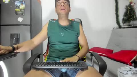 latinmartin73 online show from 01-08-25, 03:19