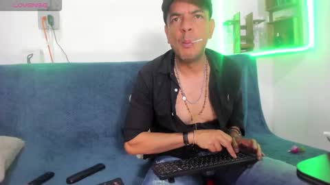 latinmartin73 online show from 01-26-25, 02:56