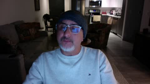 QS - INDEPENDENT MODEL online show from 01-26-25, 02:03