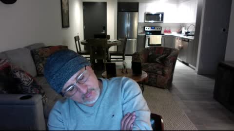 QS - INDEPENDENT MODEL online show from 02-18-25, 02:16