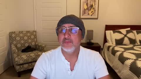 QS - INDEPENDENT MODEL online show from 10-19-25, 03:18